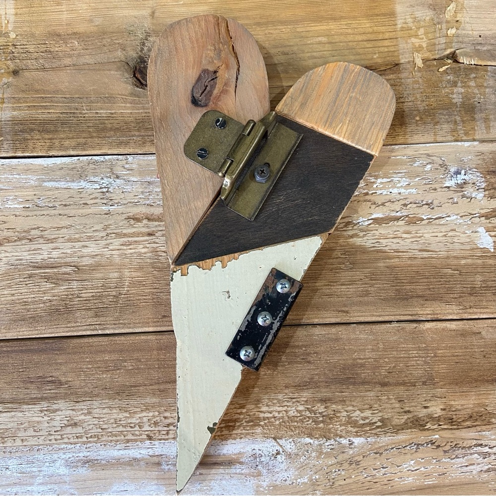 Rustic Reclaimed Materials Heart Decor